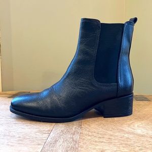 NWOT Salt Heeled Chelsea Boots